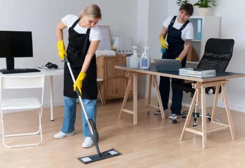 Nettoyage de bureau professionnel à Latouille-Lentillac